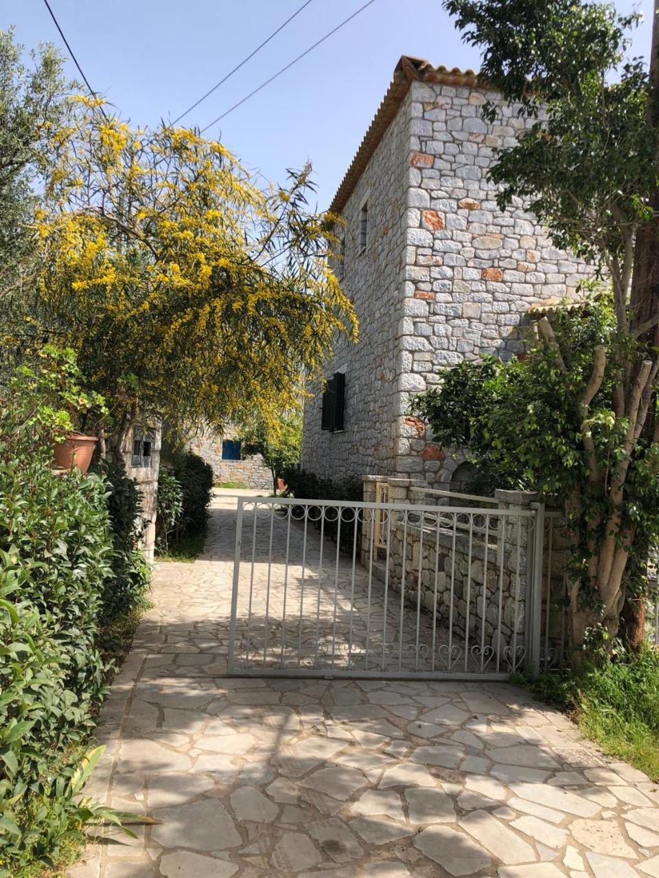 Villa Amanda Neokhorion  Buitenkant foto